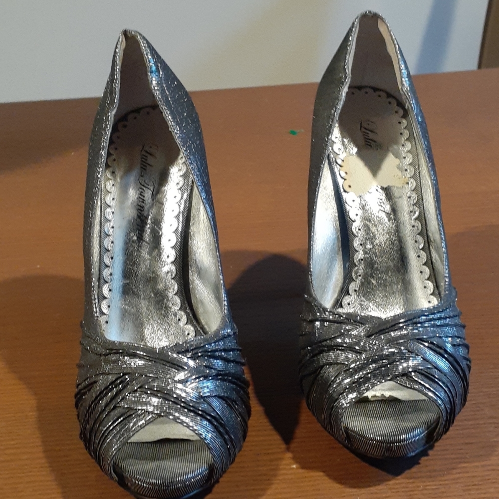Lulu Townsend Pumps Heels Open Toes 7 1/2M